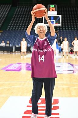 시투·해설·선수들에 일침까지…박신자컵 10주년 빛낸 박신자