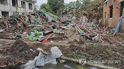 미얀마 군정, 소수민족 반군 장악 지역 학교 공습…18명 사망