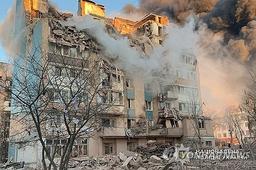 러 공습에 우크라서 25명 사망, 수십명 부상(종합)