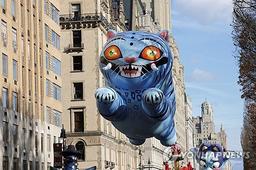 '케데헌' 더피가 뉴욕 하늘에…추수감사절 퍼레이드서 시선집중