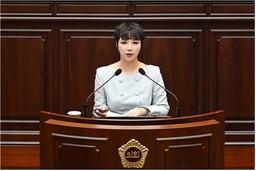 "대한항공, 부산발 국제선 항공편 감편…부산시는 침묵"