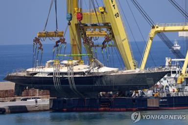 '英 빌게이츠' 린치 사망 호화요트 인양…사고 미스터리 풀릴까