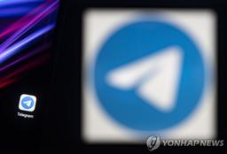 '누드사진 생성' AI 도구에 피해 잇달아…美 10대 여학생 소송