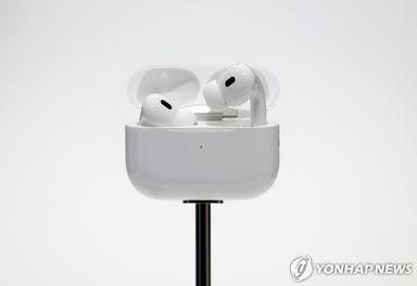 애플, 에어팟에 실시간 통역 기능 탑재…하반기 출시 예정