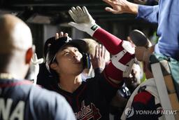 김하성, 애틀랜타 이적 후 첫 홈런…7회 역전 결승 스리런(종합)