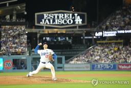 MLB 월드시리즈 1-2차전 미국 내 시청자 수, 작년 대비 14% 감소