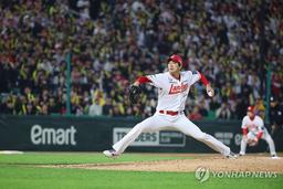 김광현, 양현종과 레전드 선발 맞대결서 승리…7이닝 1실점 호투