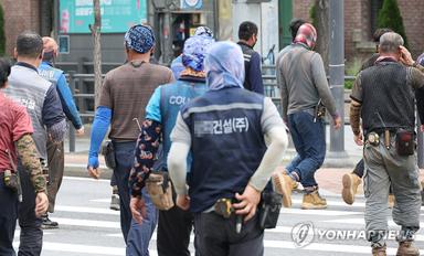 건설업 퇴직자 특화 취업지원확대…20만원 증액·올 1만명 지원