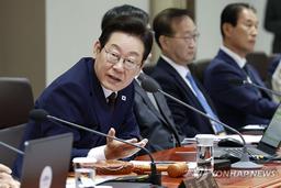 李대통령 "국감서 뻔뻔한 거짓말 허용말아야…위증 왜 수사않나"