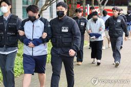 경찰 '캄보디아 송환' 48명 추가 구속…10명 오늘 영장심사