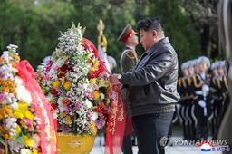 주북 中대사, 6·25참전 75주년 기념 연회…친선 강조