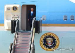 트럼프 "캐나다 보러 한국 온 거 아냐"…加총리 만남 거듭 배제