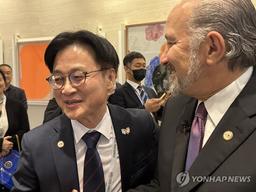 김정관 "美 러트닉 장관과 화상으로 MOU 서명…악수·허그도"(종합)