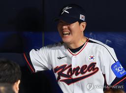 류지현 감독 "LG·한화 선수, 체코와 1차 평가전서 최대한 배제"