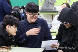 수능만점 왕정건군 "이팔전쟁 보며 의사 꿈…응급의학과 갈 것"