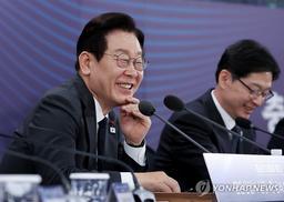 李대통령 지지율 62%로 상승…민주 44%·국힘 20%[NBS]