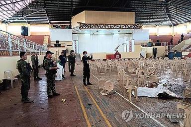 필리핀 '미사 폭탄테러' 사상 50여명으로 증가…IS "우리 소행"